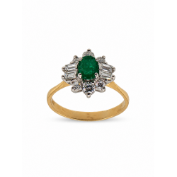 Pre Owned 18ct Emerald and Diamond Ring ZC123